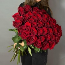Монобукет из 51 красной розы сорта Экспплорер 60 см 112